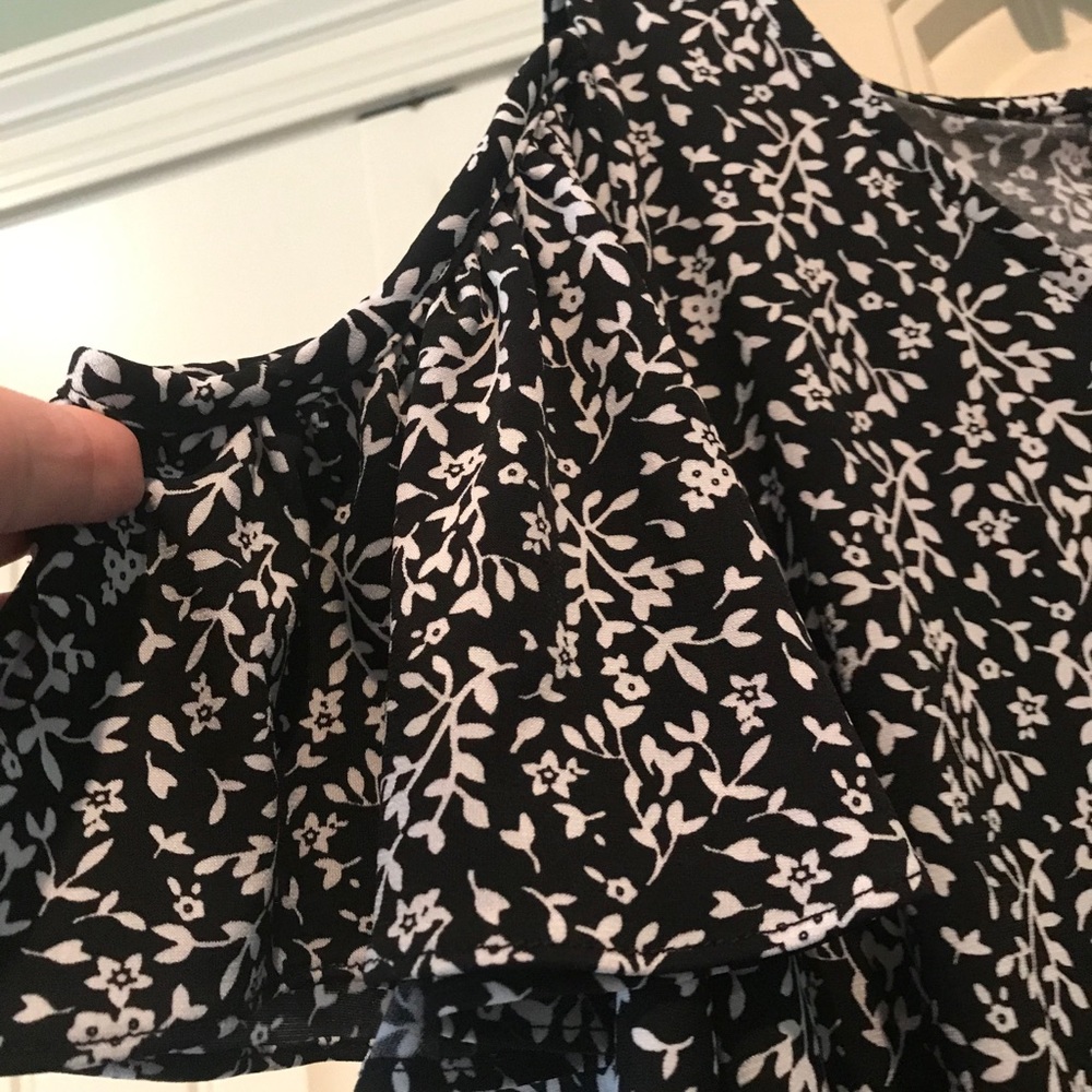 Dress - Picture 5 of 8